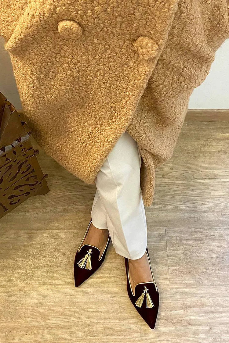 LOAFER ΜΕ ΕΛΕΓΑΝΤΙΚΕΣ ΤΑΣΣΕΛΕΣ
